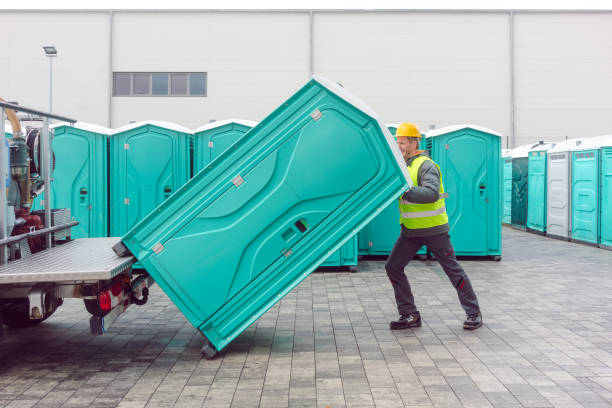 Portable restroom solutions in Oakwood Hills, IL